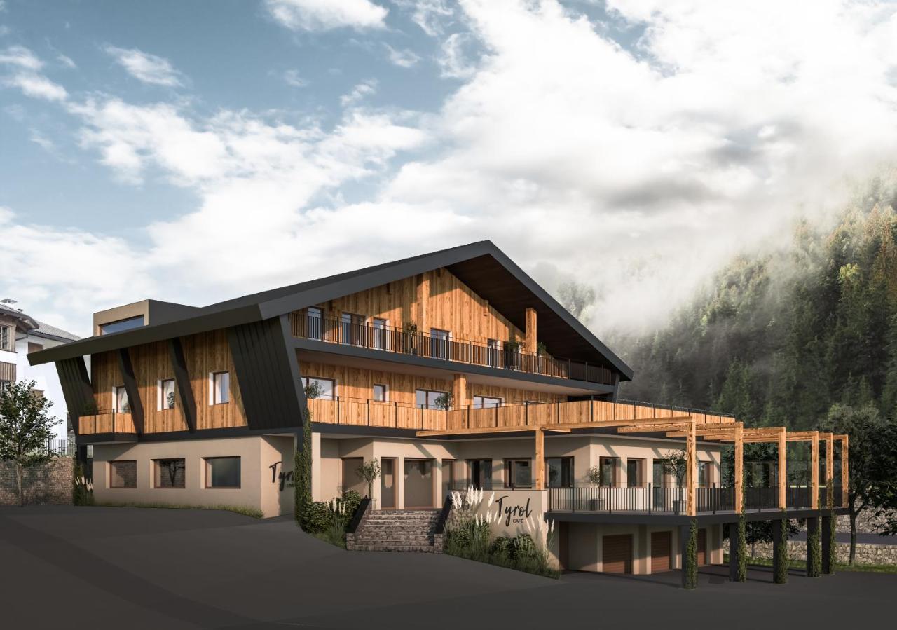 Tyrol Living & Cafe Apartment Нова Леванте Екстериор снимка