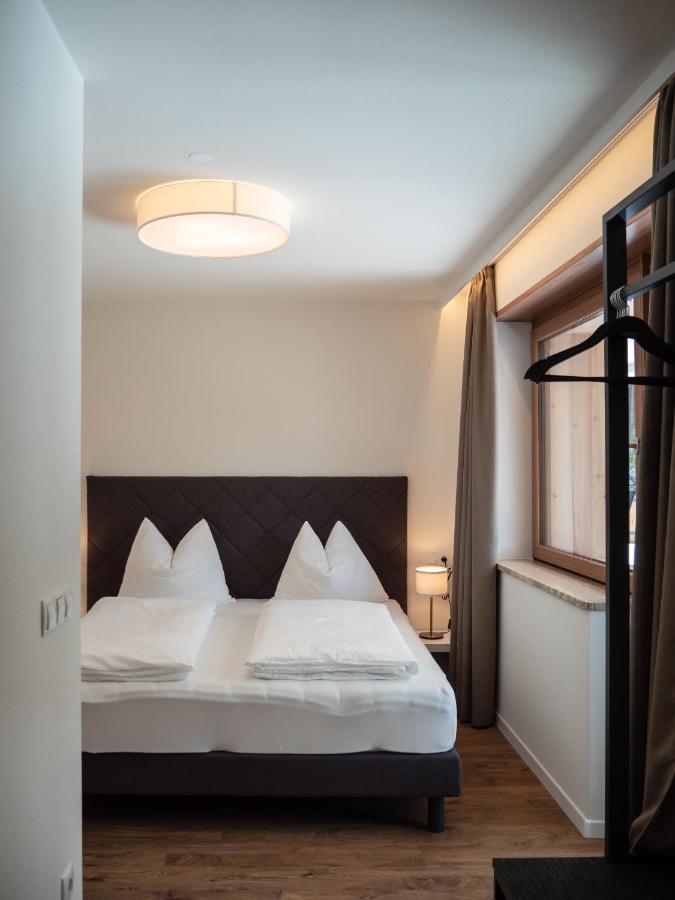 Tyrol Living & Cafe Apartment Нова Леванте Екстериор снимка