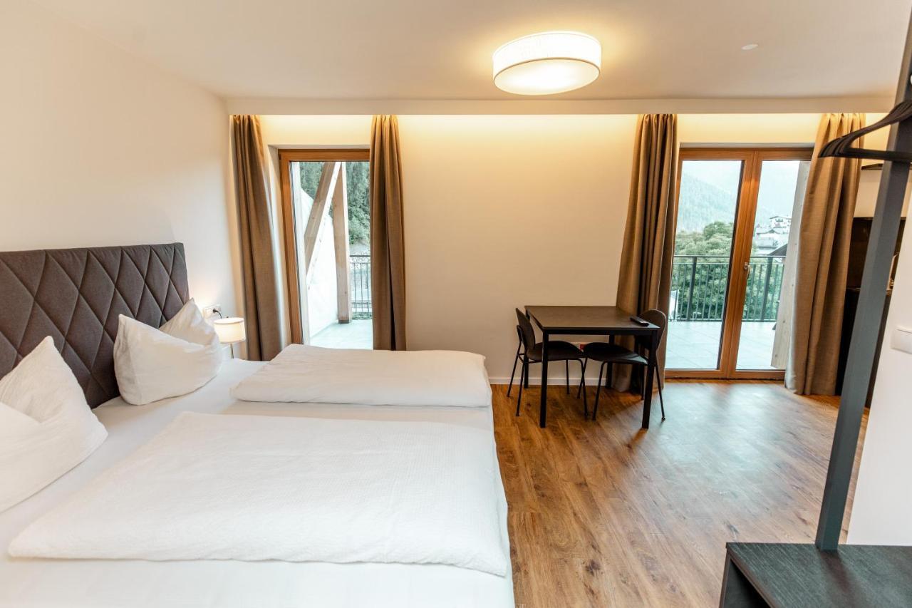 Tyrol Living & Cafe Apartment Нова Леванте Екстериор снимка